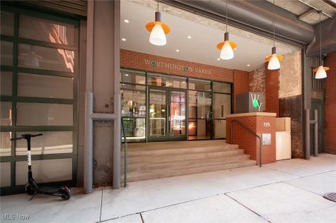 725 Johnson Court Cleveland OH 44113