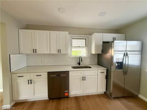 5363 Summit Road Lyndhurst OH 44124
