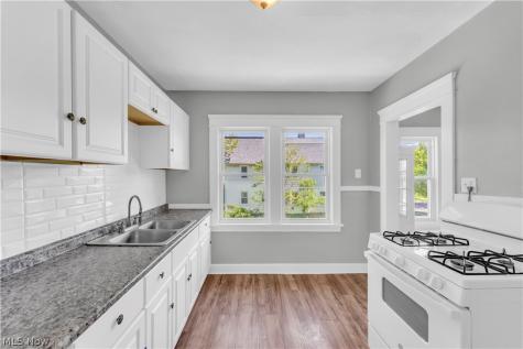 3309 Desota Avenue Cleveland Heights OH 44118