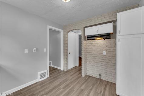 19509 Libby Road Maple Heights OH 44137