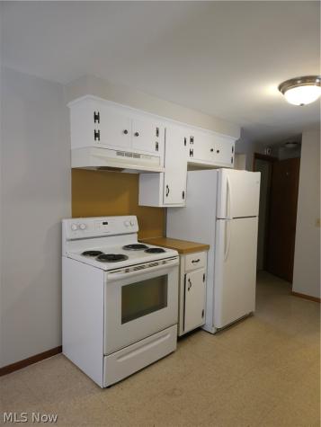 525 S Marion Avenue Louisville OH 44641
