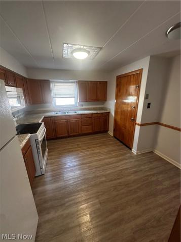 1779 Liberty Drive Akron OH 44313
