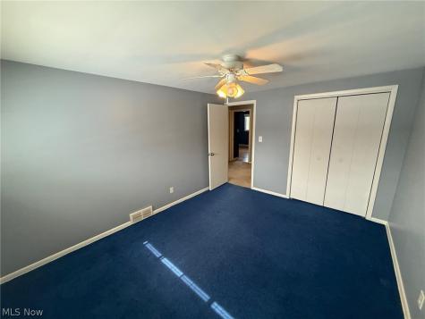 2021 Aldersgate Drive Lyndhurst OH 44124