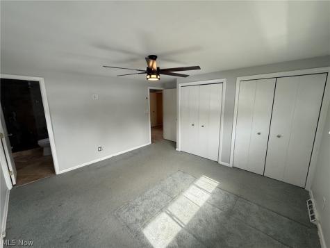 2021 Aldersgate Drive Lyndhurst OH 44124