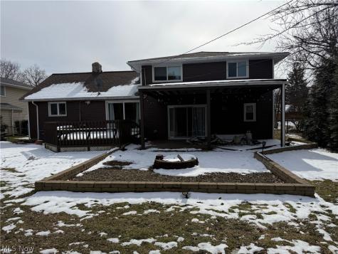 2021 Aldersgate Drive Lyndhurst OH 44124