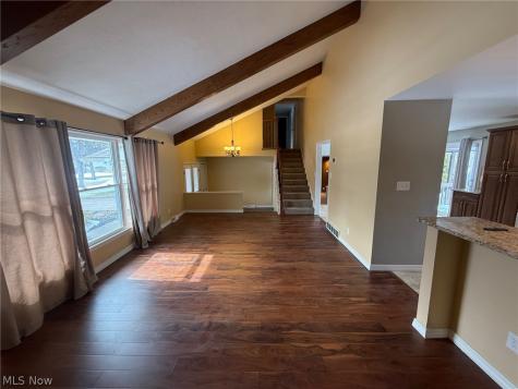 2021 Aldersgate Drive Lyndhurst OH 44124