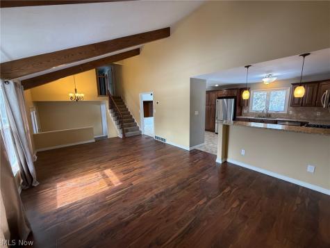2021 Aldersgate Drive Lyndhurst OH 44124