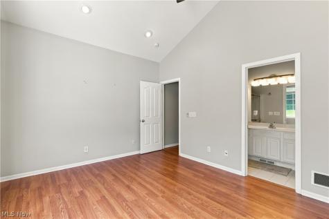 29393 Hummingbird Circle Westlake OH 44145