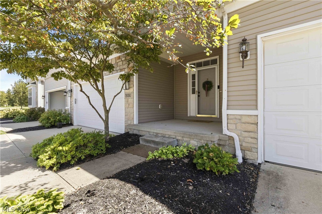 29393 Hummingbird Circle Westlake OH 44145