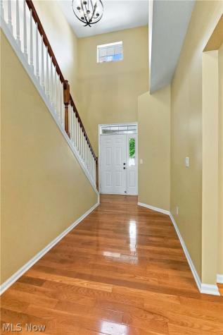 29393 Hummingbird Circle Westlake OH 44145