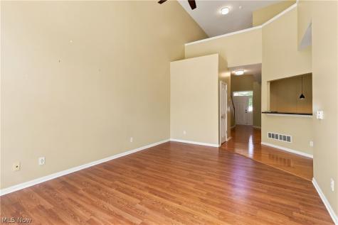 29393 Hummingbird Circle Westlake OH 44145