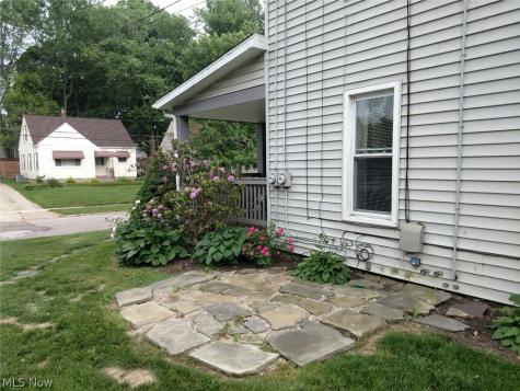 1522 Campbell Street Cuyahoga Falls OH 44223