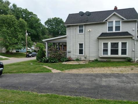 1522 Campbell Street Cuyahoga Falls OH 44223
