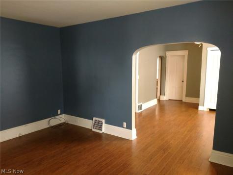 1522 Campbell Street Cuyahoga Falls OH 44223