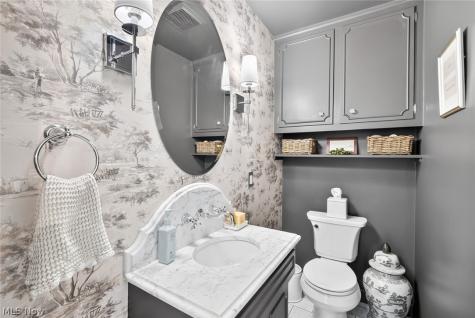 24299 Beech Lane North Olmsted OH 44070