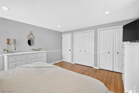 24299 Beech Lane North Olmsted OH 44070