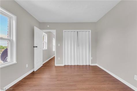 4657 Warner Road Garfield Heights OH 44125