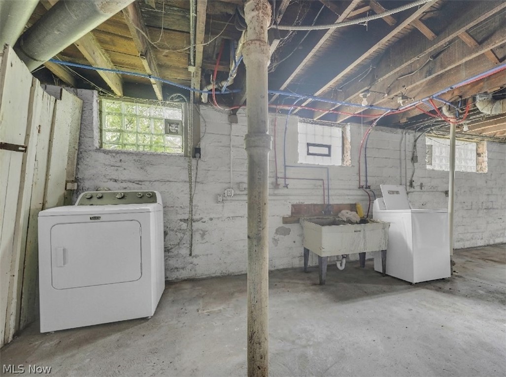 4657 Warner Road Garfield Heights OH 44125