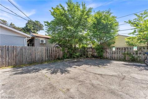 4657 Warner Road Garfield Heights OH 44125