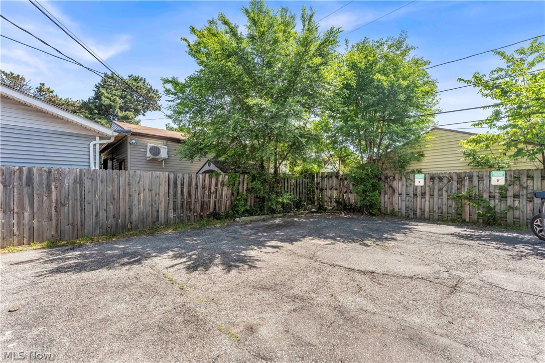4657 Warner Road Garfield Heights OH 44125