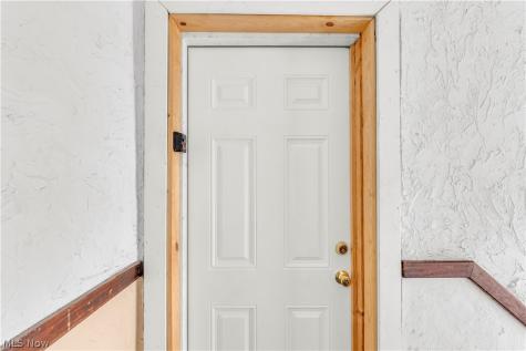 4657 Warner Road Garfield Heights OH 44125