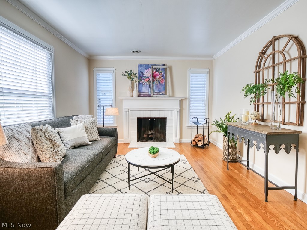 352 Glen Park Drive Bay Village OH 44140