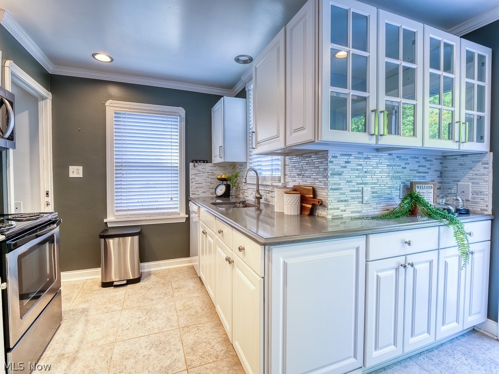 352 Glen Park Drive Bay Village OH 44140