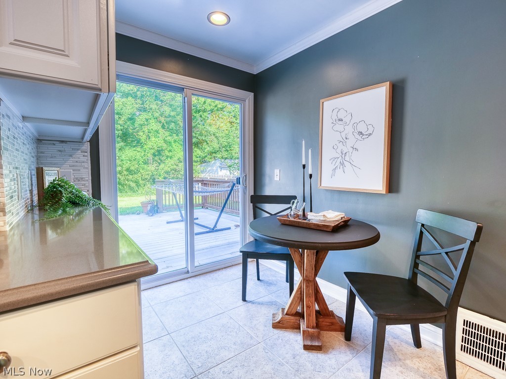 352 Glen Park Drive Bay Village OH 44140