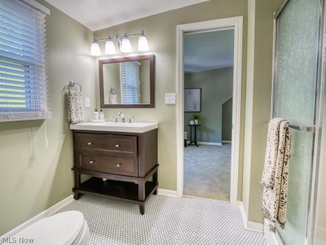 352 Glen Park Drive Bay Village OH 44140