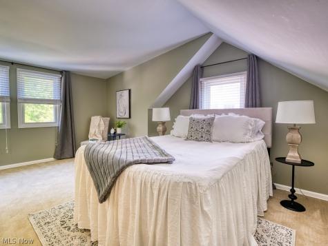 352 Glen Park Drive Bay Village OH 44140