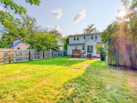 352 Glen Park Drive Bay Village OH 44140