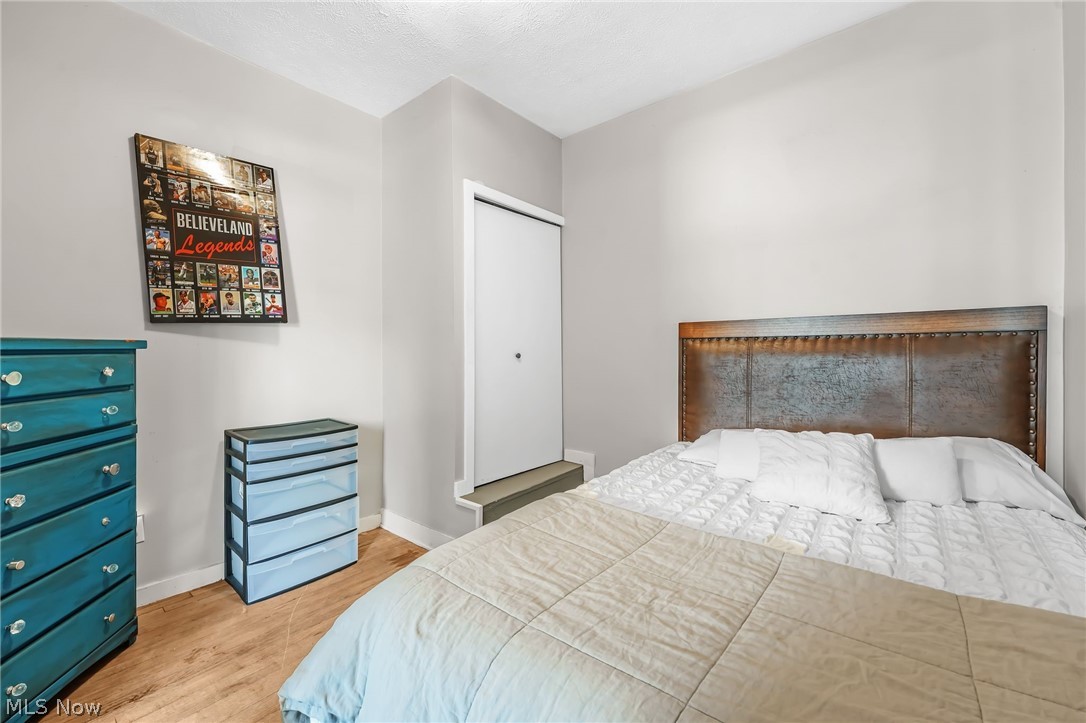 1009 Kenilworth Avenue Cleveland OH 44113