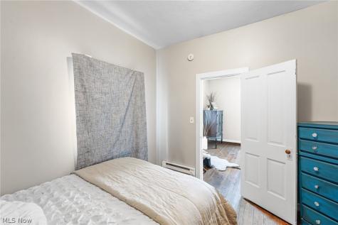 1009 Kenilworth Avenue Cleveland OH 44113