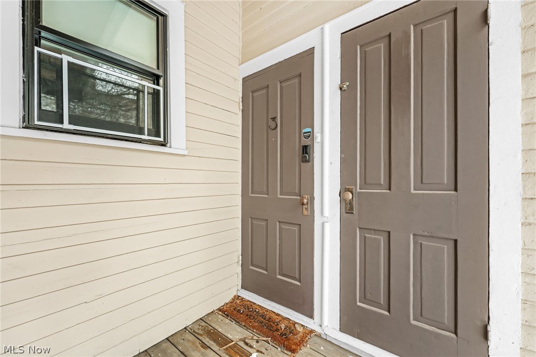 1009 Kenilworth Avenue Cleveland OH 44113