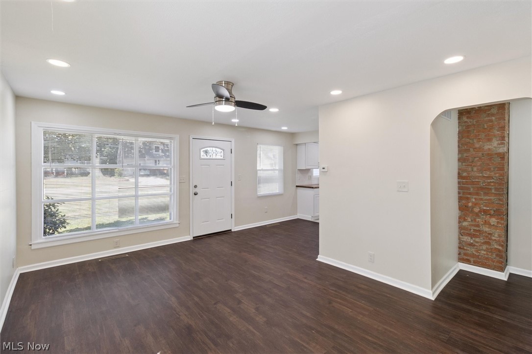 443 Fairway Boulevard Wickliffe OH 44095
