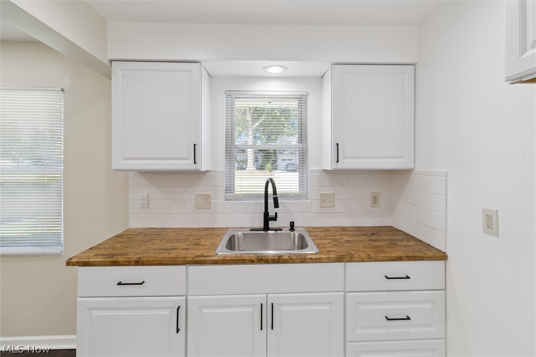 443 Fairway Boulevard Wickliffe OH 44095