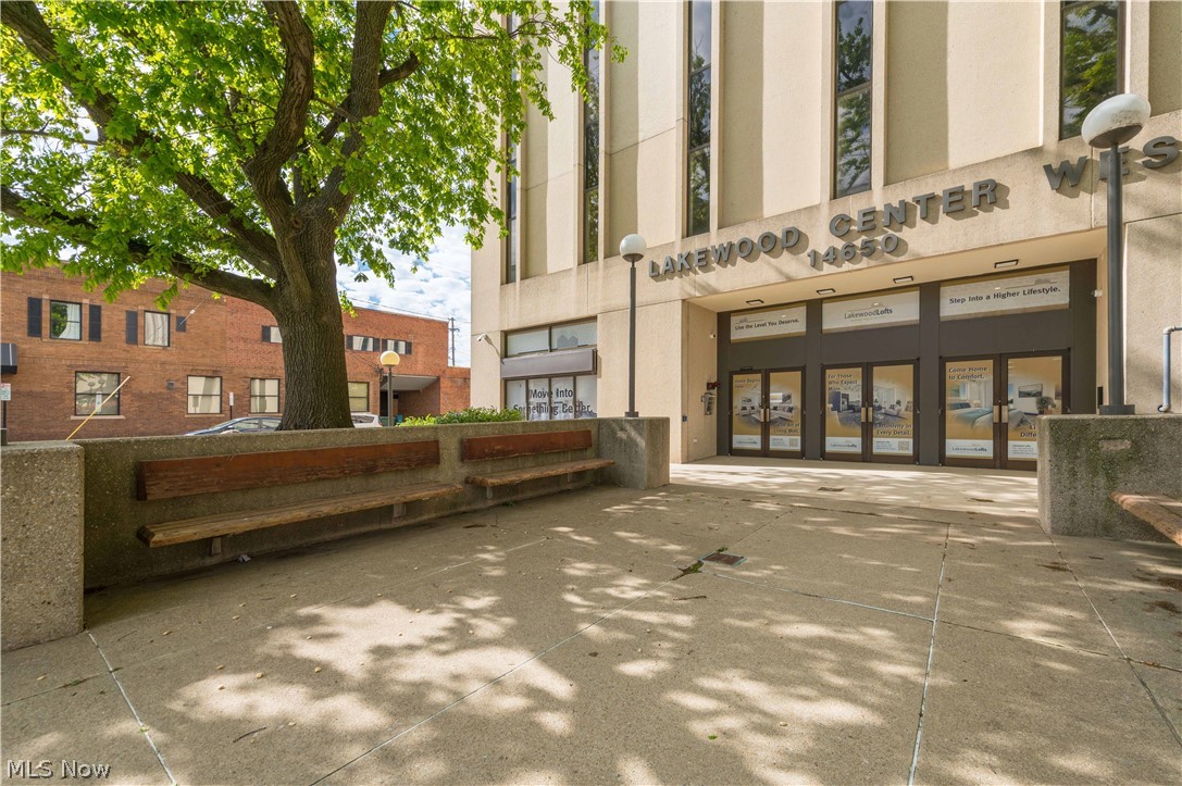 14650 Detroit Avenue Lakewood OH 44107