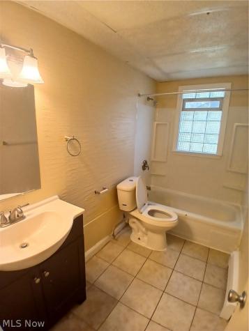 137 Shields Road Youngstown OH 44512