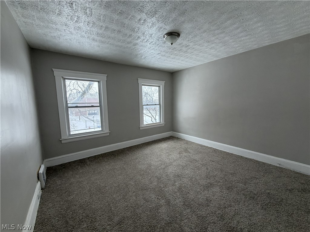 15340 Yorick Avenue Cleveland OH 44110