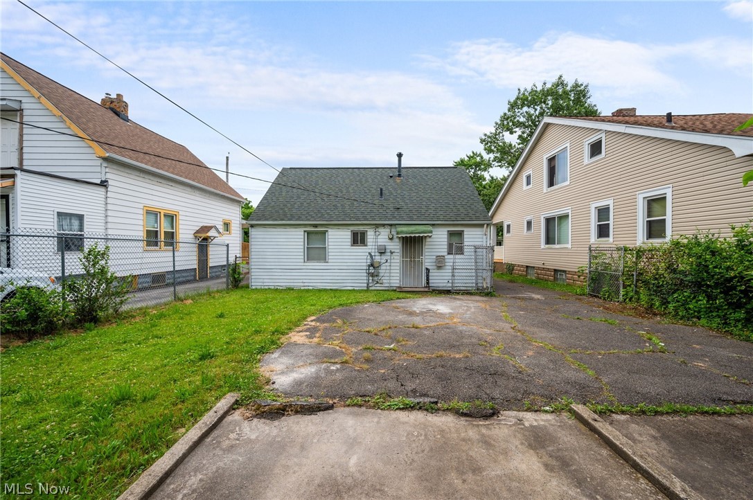 3808 E 142nd Street Cleveland OH 44128
