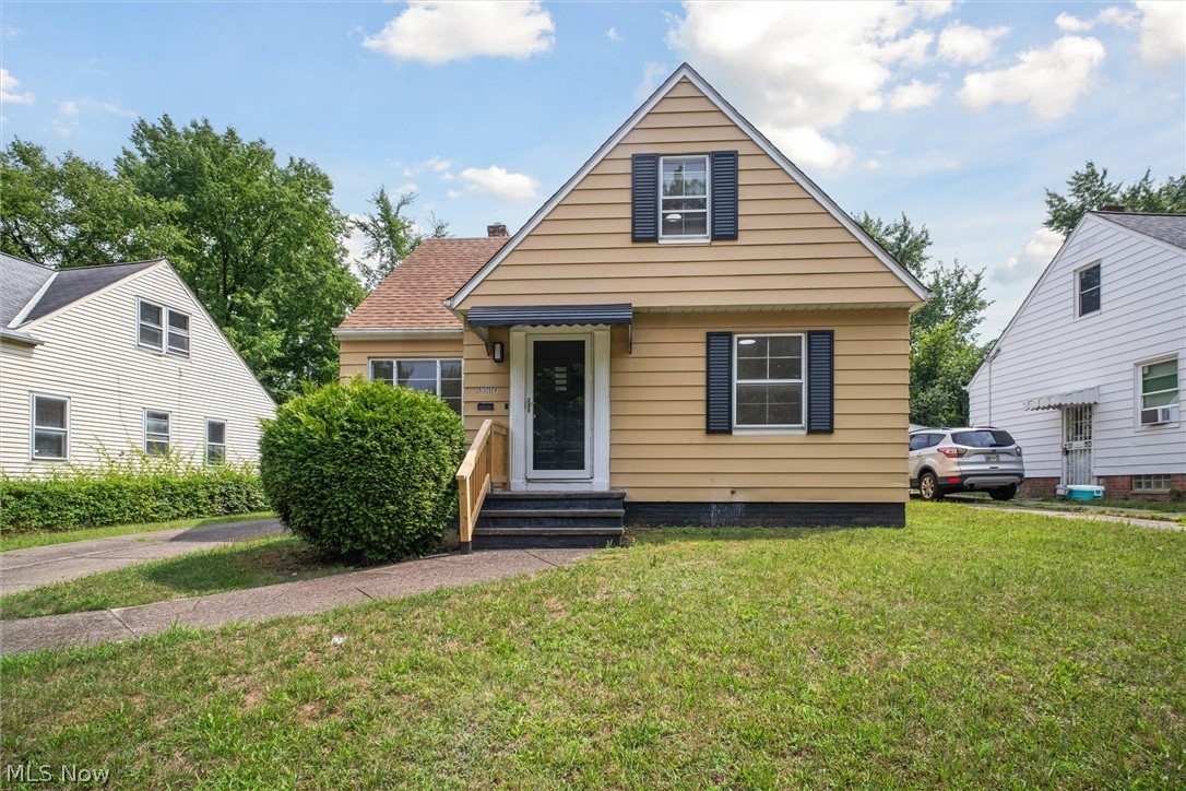 5359 West Boulevard Maple Heights OH 44137