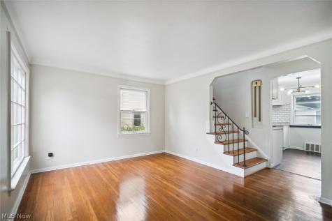 5359 West Boulevard Maple Heights OH 44137