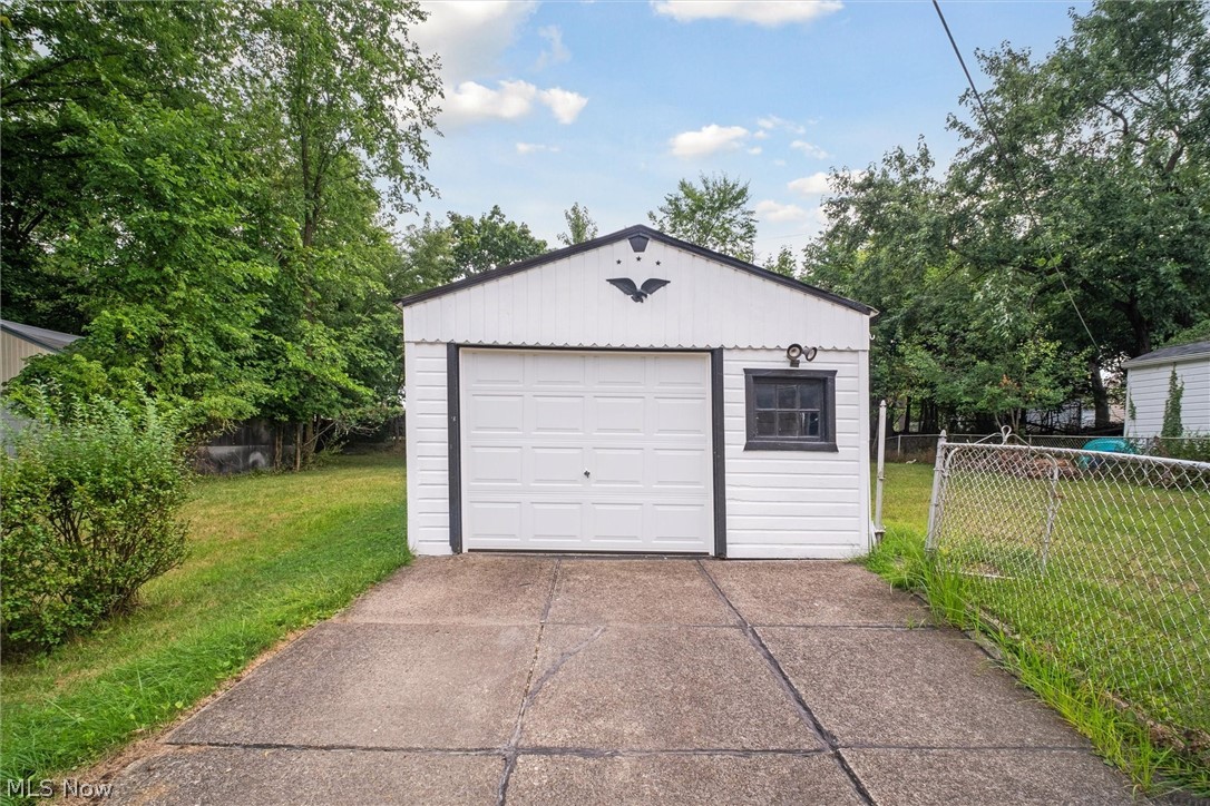 5359 West Boulevard Maple Heights OH 44137