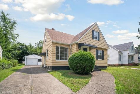 5359 West Boulevard Maple Heights OH 44137
