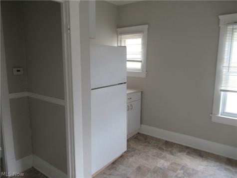 2080 Halstead Avenue Lakewood OH 44107