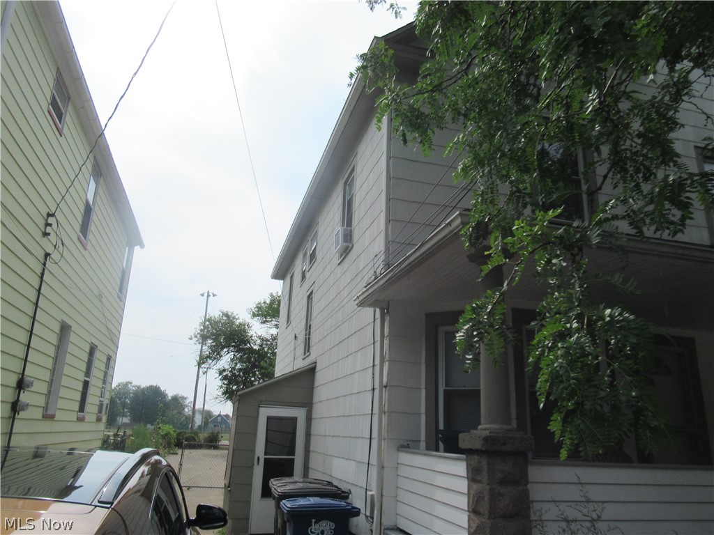 2080 Halstead Avenue Lakewood OH 44107