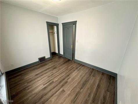 1129 W Erie Avenue Lorain OH 44052