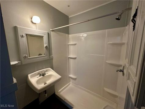 1129 W Erie Avenue Lorain OH 44052