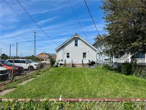 1129 W Erie Avenue Lorain OH 44052