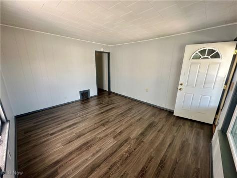 1129 W Erie Avenue Lorain OH 44052